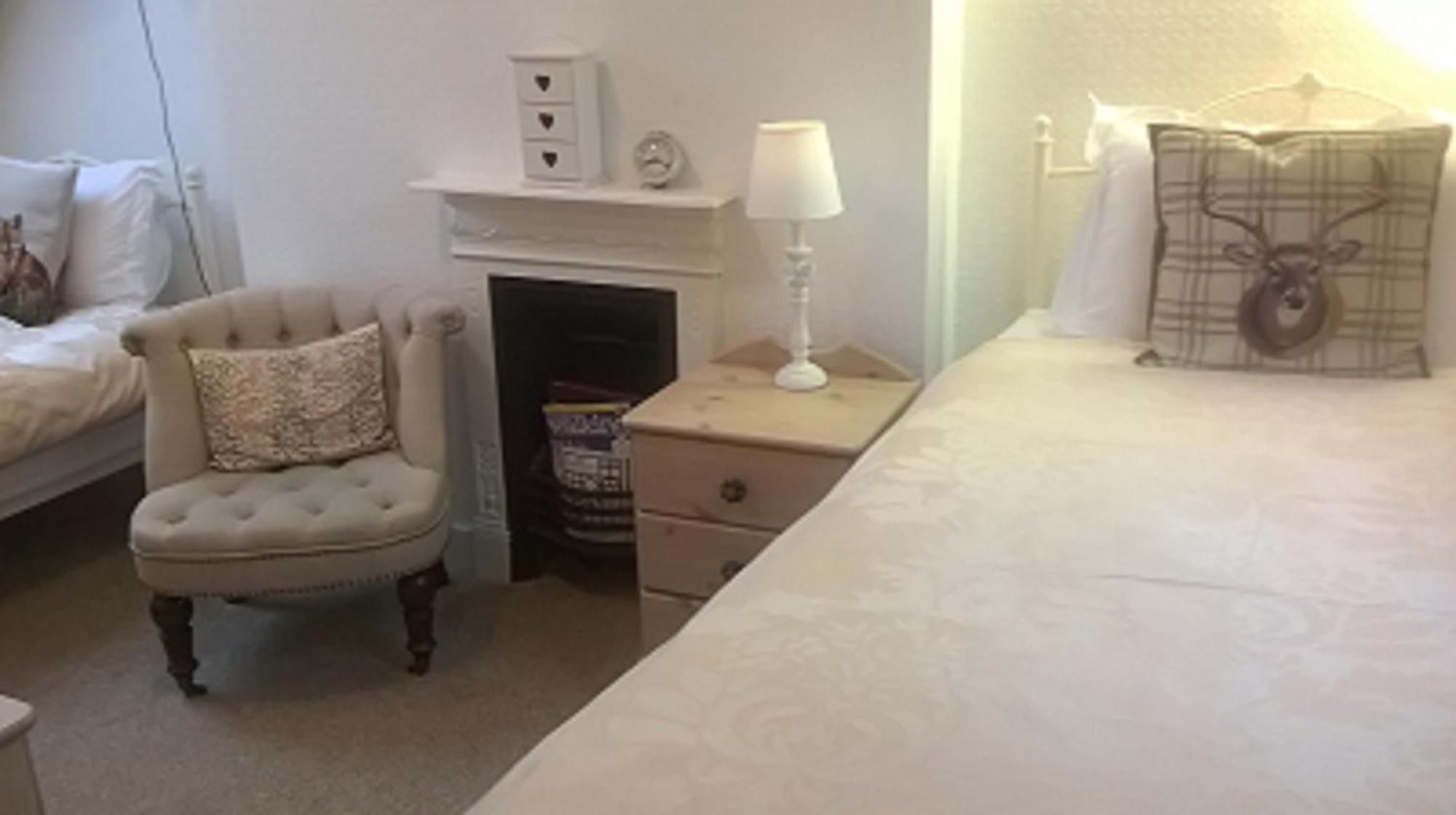 Anton Guest House Bed And Breakfast Shrewsbury Zewnętrze zdjęcie