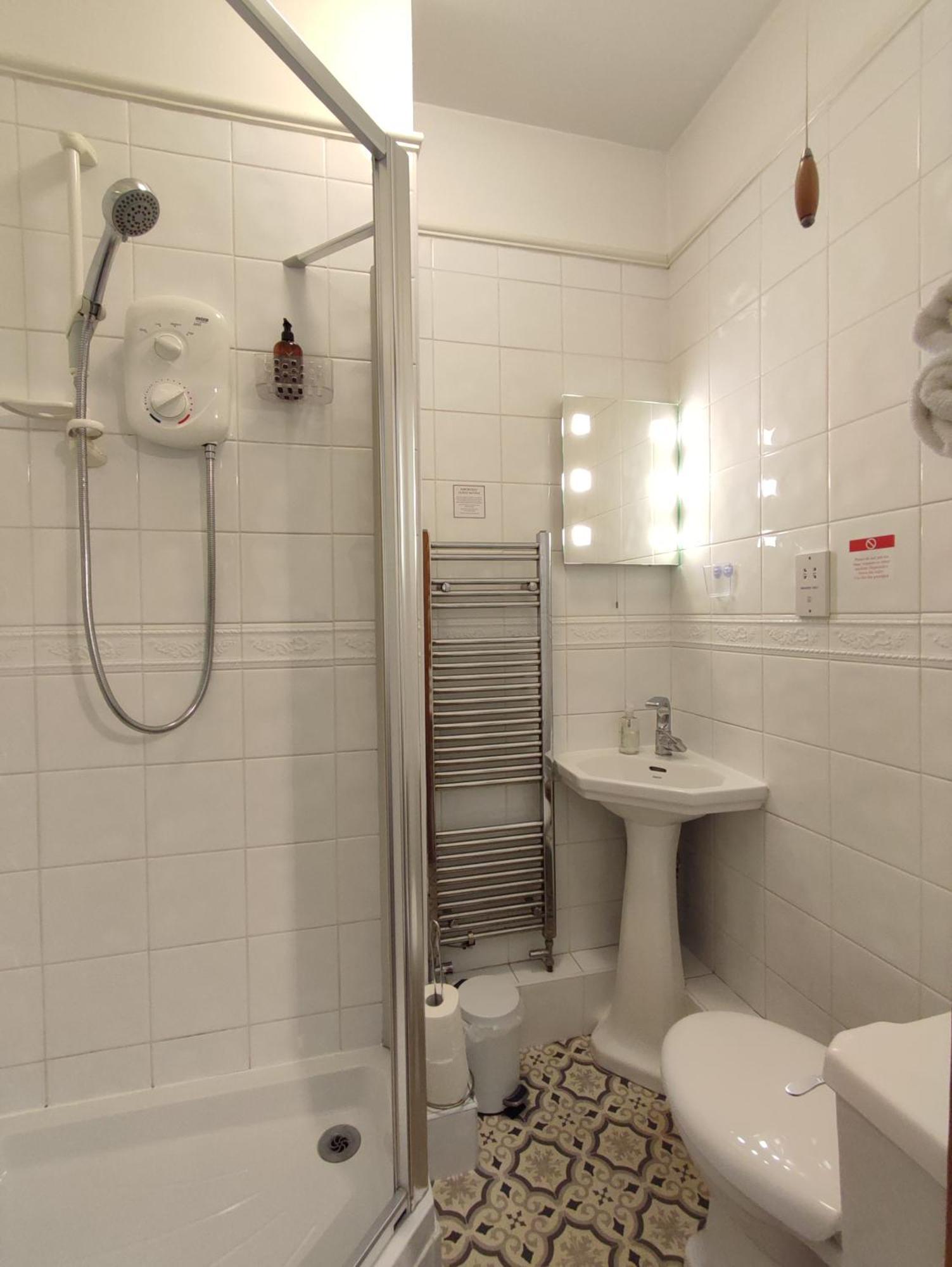 Anton Guest House Bed And Breakfast Shrewsbury Zewnętrze zdjęcie